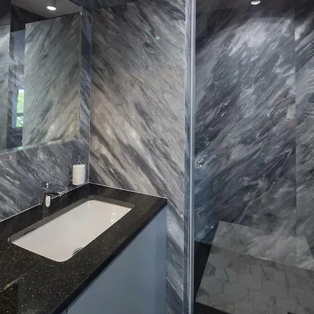 Apartament Bella - Victoria By Oneapartments *