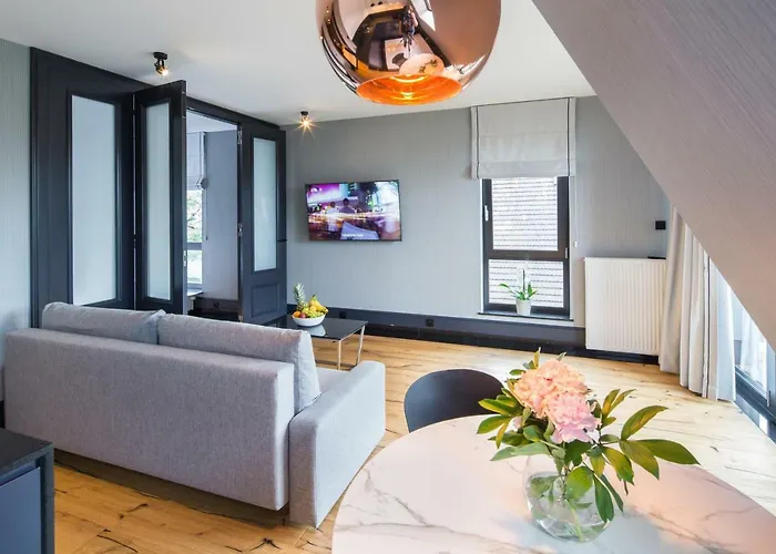 Bella - Victoria By Oneapartments Apartment