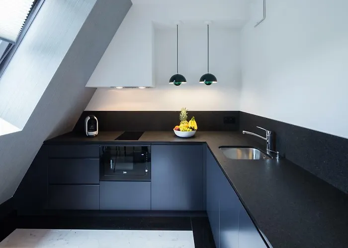 Bella - Victoria By Oneapartments Apartment